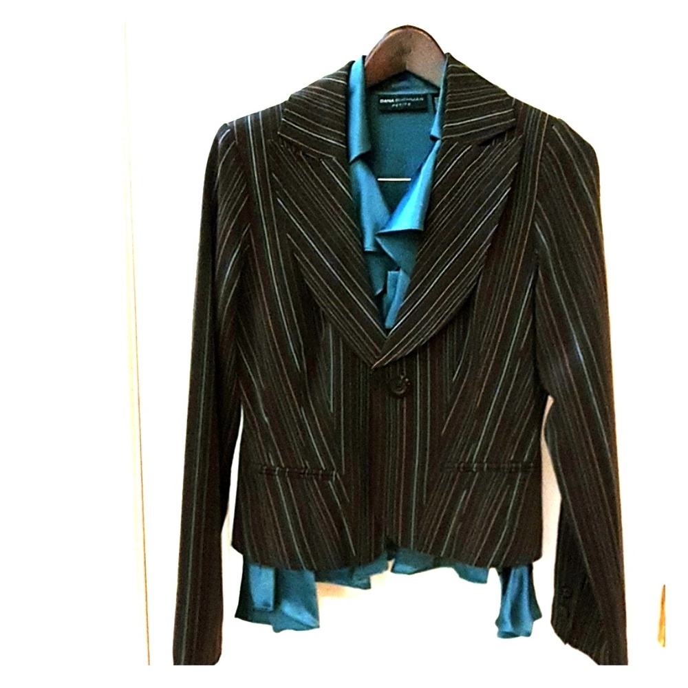 XOXO size L. Jacket.
